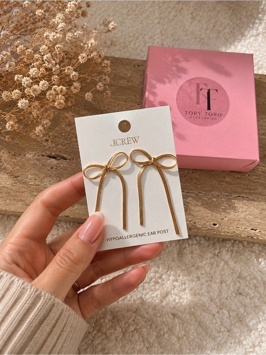 J. Crew Accessories - J.Crew Gold Bow Drop Earrings NWT Hypoallergenic 💗